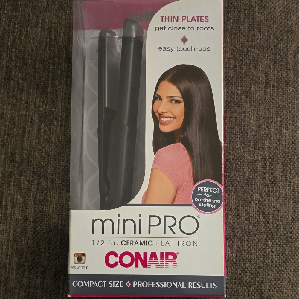 Conair Mini PRO Ceramic Flat Iron - Black